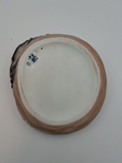 Krabbe askebæger, Royal Copenhagen 3131